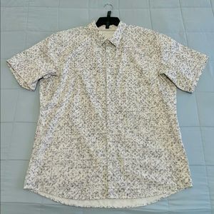 Lululemon Men’s XXL Button Down T-Shirt - White w/ Gray Pattern